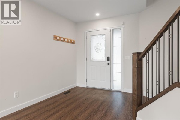Bedroom - 31 Saddletree Drive Ne, Calgary, AB T3J5C7 Photo 5