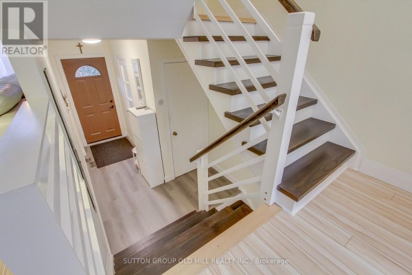 Primary Bedroom - 31 Silver Shadow Path, Toronto, ON M9C4Y2 Photo 4