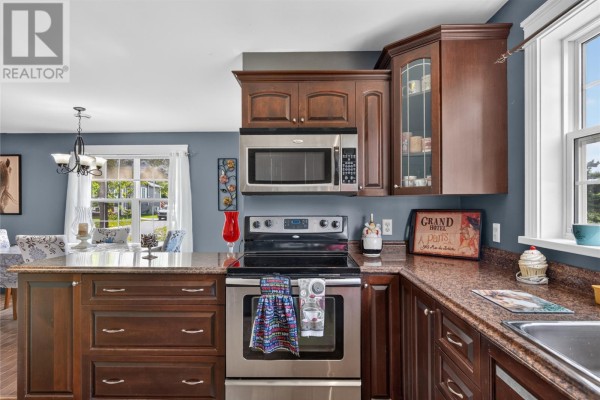 Bath (# pieces 1-6) - 31 Smallwood Drive, Centreville, NL A0G4P0 Photo 5