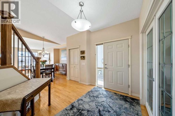 Dining room - 31 Springbank Terrace Sw, Calgary, AB T3H4S8 Photo 4