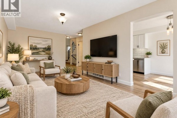 4pc Ensuite bath - 31 Swartz Street, Kitchener, ON N2E4A7 Photo 4