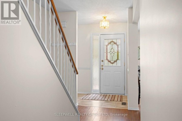 31 Tamblyn Crescent, Ottawa, ON, photo 3