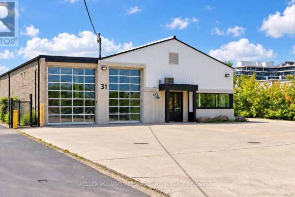 Commercial for rent at 31 Upton Road, Toronto, ON - MLS® ABNU4D