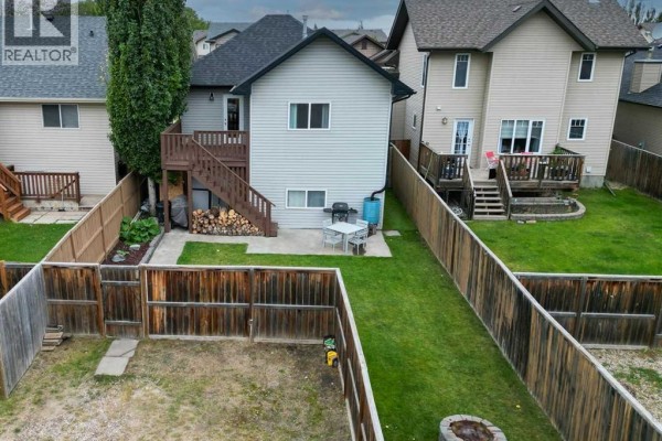 Primary Bedroom - 31 Vickers Close, Red Deer, AB T4R0E6 Photo 4