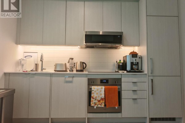 Living room - 310 - 250 Lawrence Avenue W, Toronto, ON M5M1B2 Photo 3