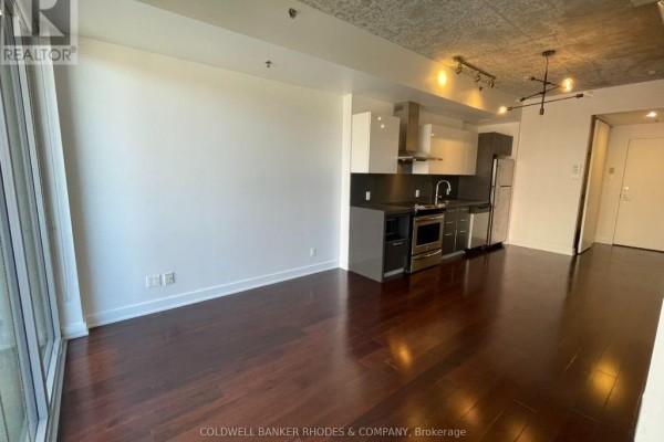 Kitchen - 310 - 360 Mcleod Street, Ottawa, ON K2P1A9 Photo 4
