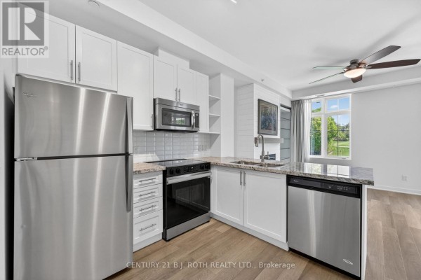 Living room - 310 - 40 Horseshoe Boulevard, Oro Medonte, ON L4M4Y8 Photo 4
