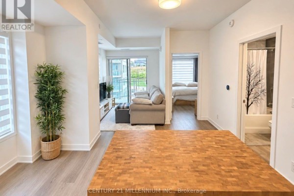 Living room - 310 - 56 Lakeside Terrace, Barrie, ON L5M0L4 Photo 3