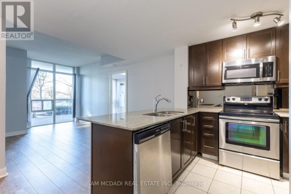Kitchen - 310 - 70 Absolute Avenue, Mississauga, ON L4Z0A4 Photo 3