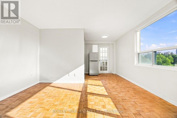 Living room - 310 - 85 Lawton Boulevard, Toronto, ON M4V1Z7 Photo 3