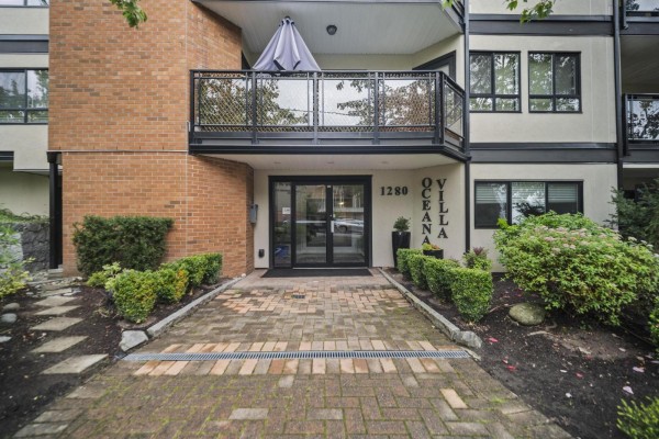 310 1280 Fir Street, White Rock, BC V4B4B1 Photo 2