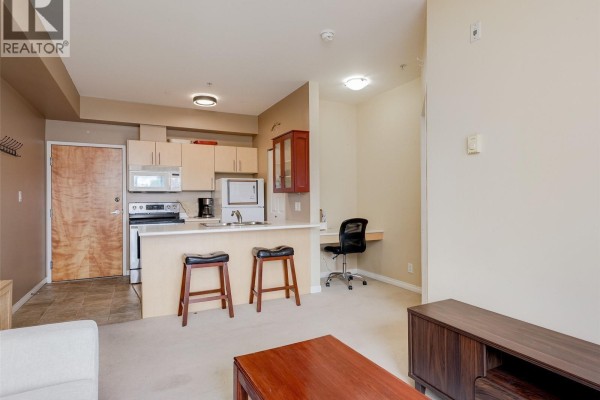Primary Bedroom - 310 1550 Church Ave, Saanich, BC V8P2H1 Photo 4
