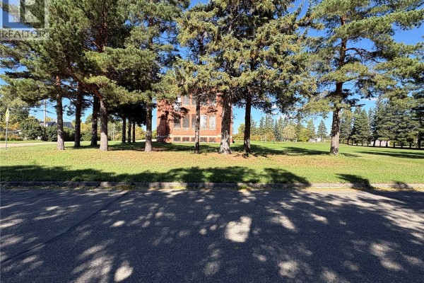 310 1st Street Sw, Ituna, SK S0A1N0 Photo 3