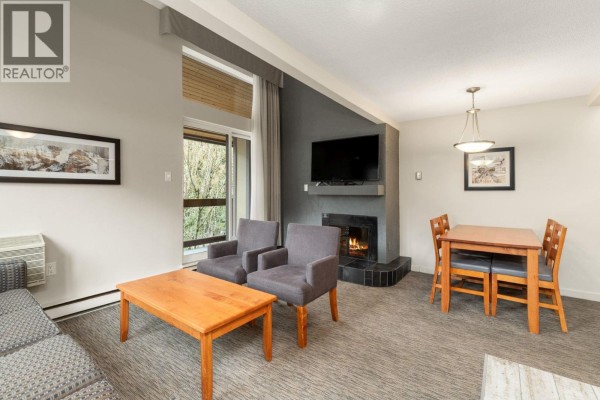 310 4420 Sundial Place, Whistler, BC V8E1G6 Photo 3