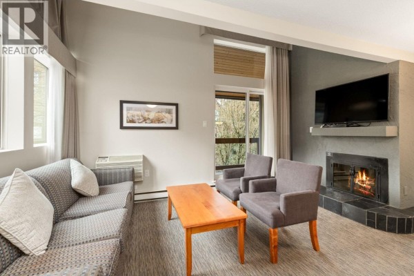 310 4420 Sundial Place, Whistler, BC V8E1G6 Photo 4