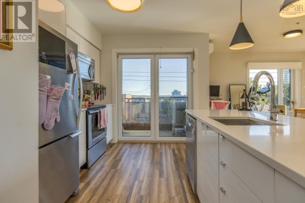 Kitchen - 310 5677 Harris Street, Halifax, NS B3K0G4 Photo 5