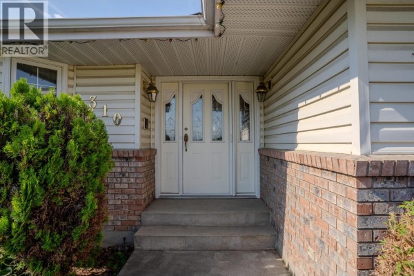 3pc Bathroom - 310 Arbutus Street, Chase, BC V0E1M0 Photo 4