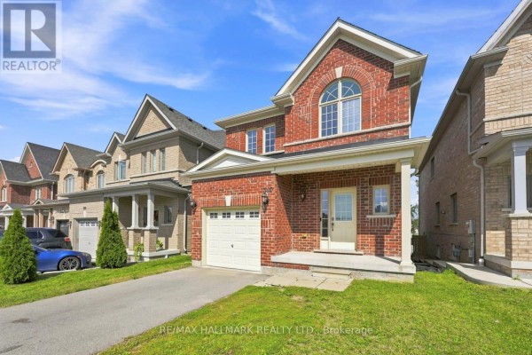 310 Miller Park Avenue, Bradford West Gwillimbury, ON L3Z0X8 Photo 3