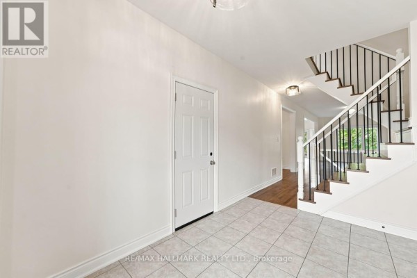 310 Miller Park Avenue, Bradford West Gwillimbury, ON L3Z0X8 Photo 5