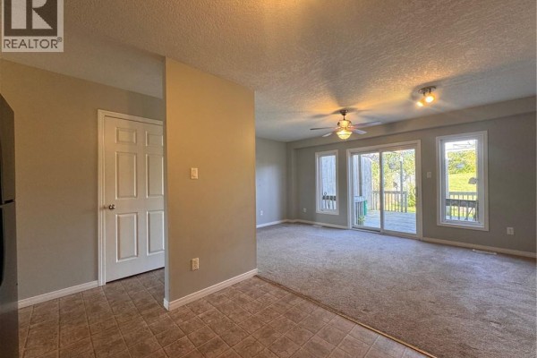 4pc Bathroom - 310 Parkvale Drive, Kitchener, ON N2R1Y7 Photo 3