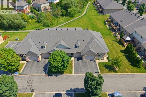 310 Southbrook Drive Unit# 17, Binbrook, ON, photo 2