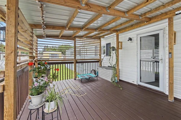 310 Taylor Bay, Brandon, MB R7C0A4 Photo 5