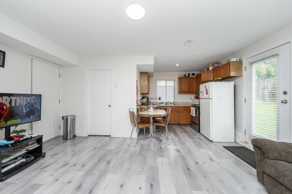 31000 Sidoni Avenue, Abbotsford, BC V2T5K1 Photo 4