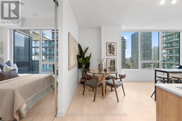 Bedroom 2 - 3102 - 117 Broadway Avenue, Toronto, ON M4P1V3 Photo 5