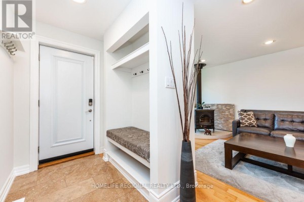 Cold room - 3103 Mccarthy Court, Mississauga, ON L4Y3Z3 Photo 3