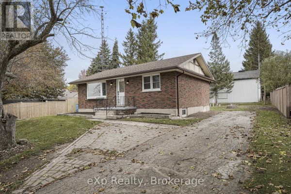 Primary Bedroom - 3103 West Street, Howick, ON N0G1V0 Photo 3