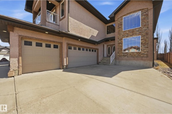 Kitchen - 3105 65 St, Beaumont, AB T4X0G5 Photo 3