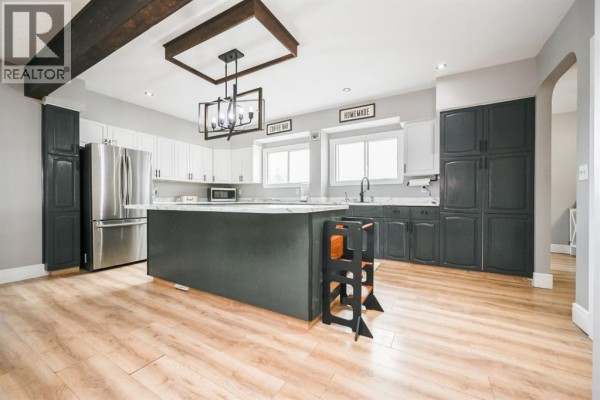 Kitchen - 31050 43 Highway, Bezanson, AB T0H0G0 Photo 5