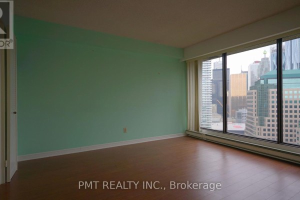 3107 - 65 Harbour Square, Toronto, ON M5J2L4 Photo 5