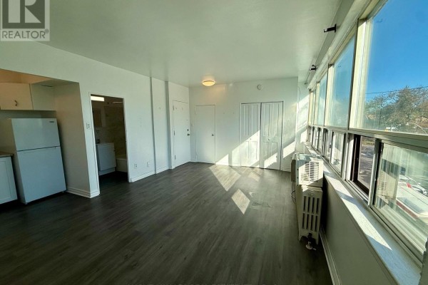 311 - 1582 Bathurst Street, Toronto, ON M5P3H3 Photo 3