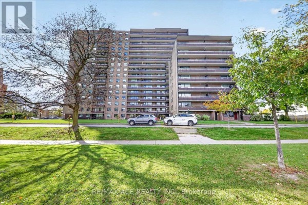 Kitchen - 311 - 180 Markham Road, Toronto, ON M1M2Z9 Photo 3
