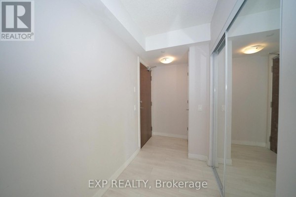 311 - 2220 Lake Shore Boulevard W, Toronto, ON M8Y3H8 Photo 4