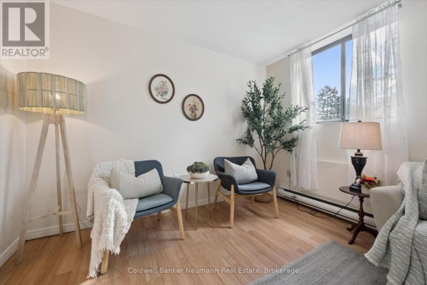 Primary Bedroom - 311 - 89 Westwood Road, Guelph, ON N1H7J6 Photo 4