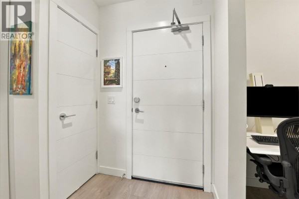 311 108 E 8th Street, North Vancouver, BC V7L0H1 Photo 2