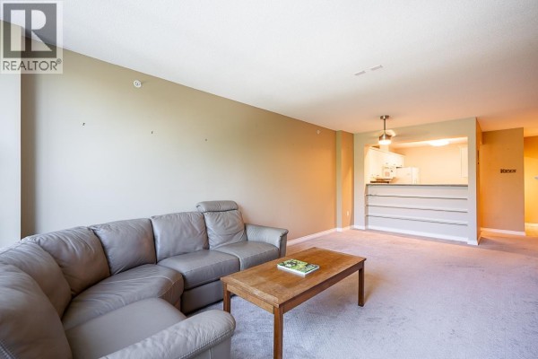 311 12148 224 Street, Maple Ridge, BC V2X6B7 Photo 5
