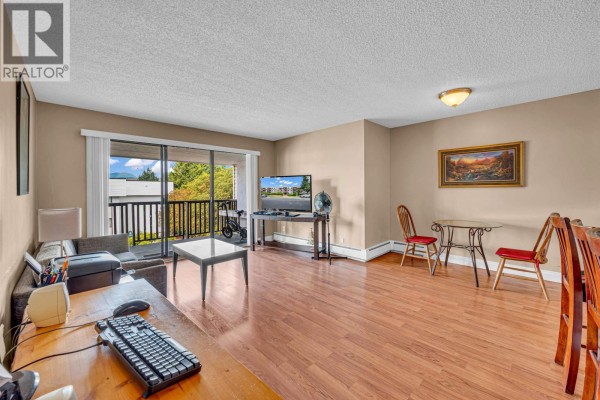 311 12170 222 Street, Maple Ridge, BC V2X8H1 Photo 3