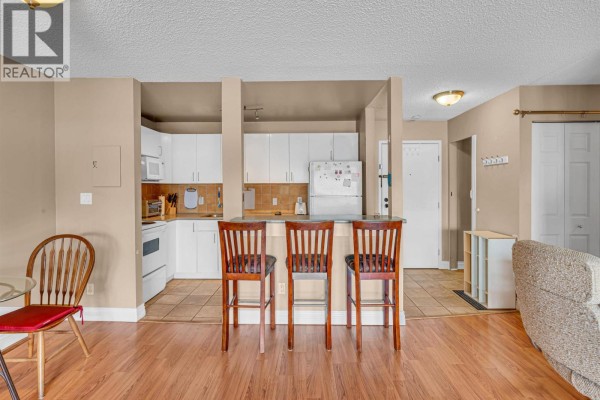 311 12170 222 Street, Maple Ridge, BC V2X8H1 Photo 5