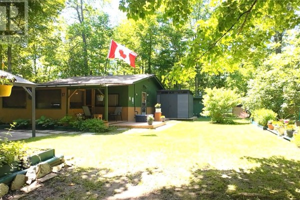 Enclosed porch - 311 #17 Crosshill Rd., M Chigeeng, ON P0P1G0 Photo 4