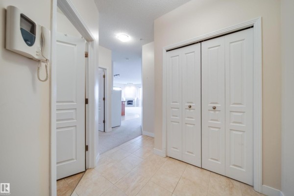 Dining room - #311 2035 Grantham Co Nw Nw, Edmonton, AB T5T3X4 Photo 2