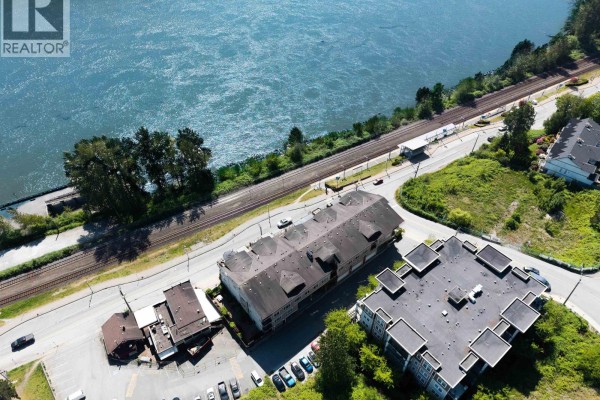 311 22327 River Road, Maple Ridge, BC V2X9C8 Photo 2