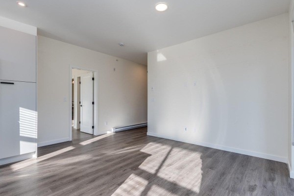 311 33920 Best Avenue, Mission, BC V2V0L9 Photo 5