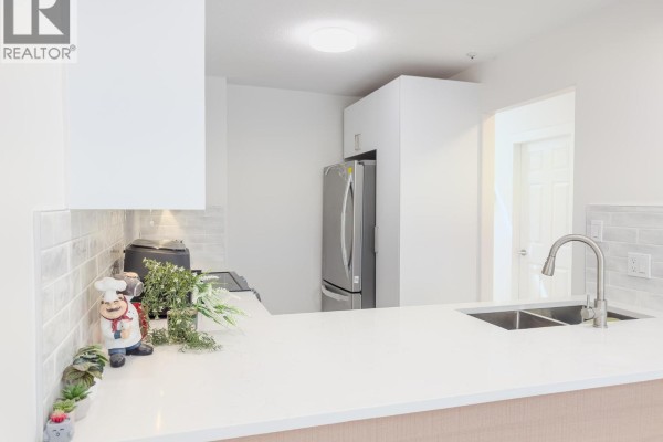 311 4893 Clarendon Street, Vancouver, BC V5R3J3 Photo 3
