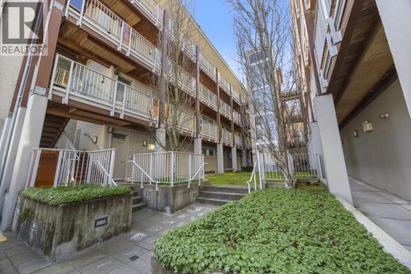 311 5388 Grimmer Street, Burnaby, BC V5H0B9 Photo 5