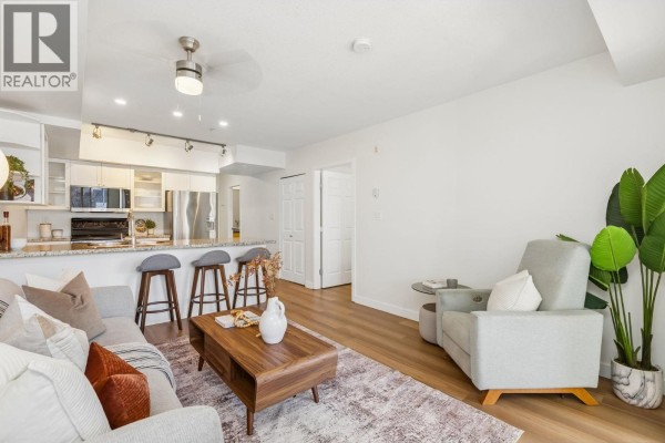 311 702 E King Edward Avenue, Vancouver, BC V5V0A9 Photo 5