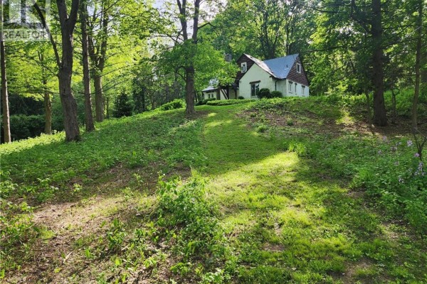 311 Golf Links Road, Hamilton, ON L9G2N6 Photo 2