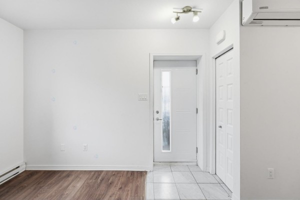 311 Rue De La Cité-jardin, #2, Gatineau, QC J8T0G4 Photo 3